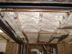 Spray insulation of ceiling
